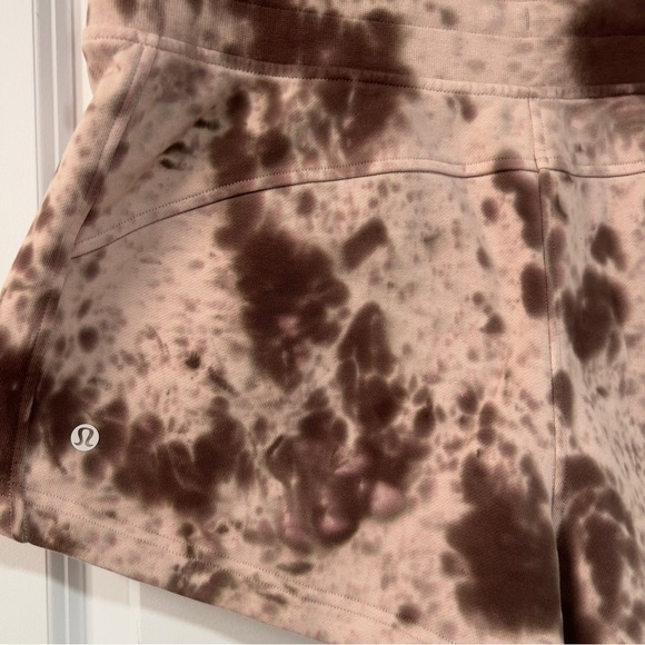 Lululemon Inner Glow Short 3" *Terry
Marble Dye Silky French Press - Picture 7 of 8